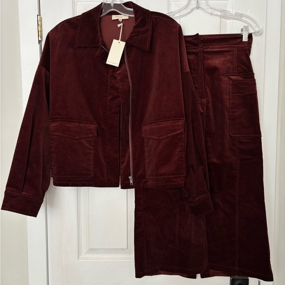 MELLODAY Corduroy Jacket and Skirt set in Burg - Picture 1 of 8